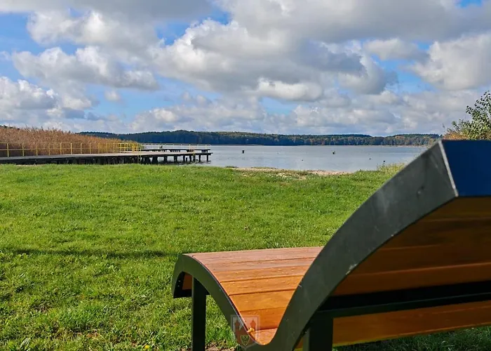 Lubuskie Jezioro 度假居 *